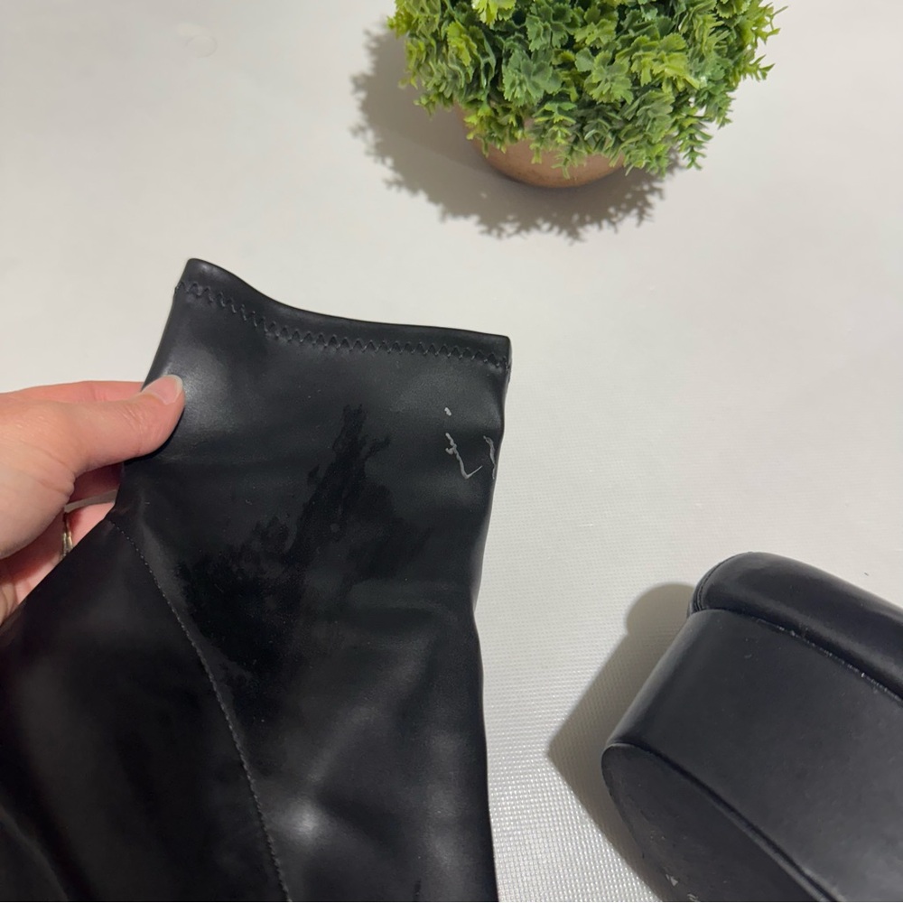 Women's Black Platform Ankle Boots - High Heel Fashion - Picture 2 of 8